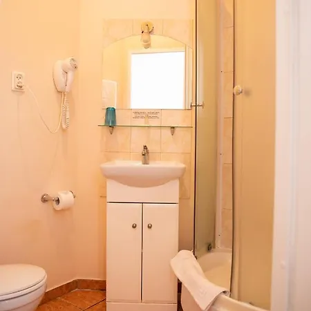 Hotel Avitar 3*